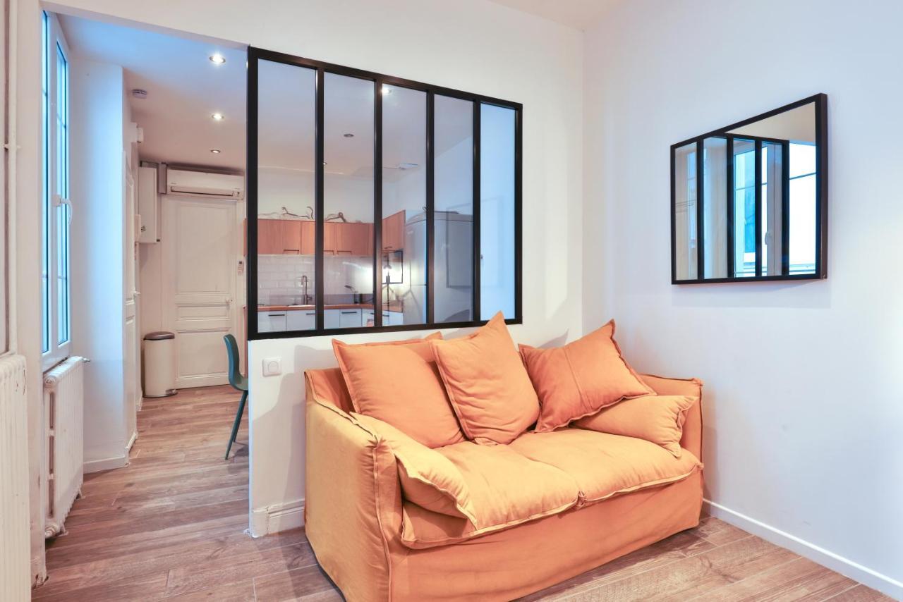 Apartmán Fully Equipped, Ac & Central As Can Be Nice Exteriér fotografie
